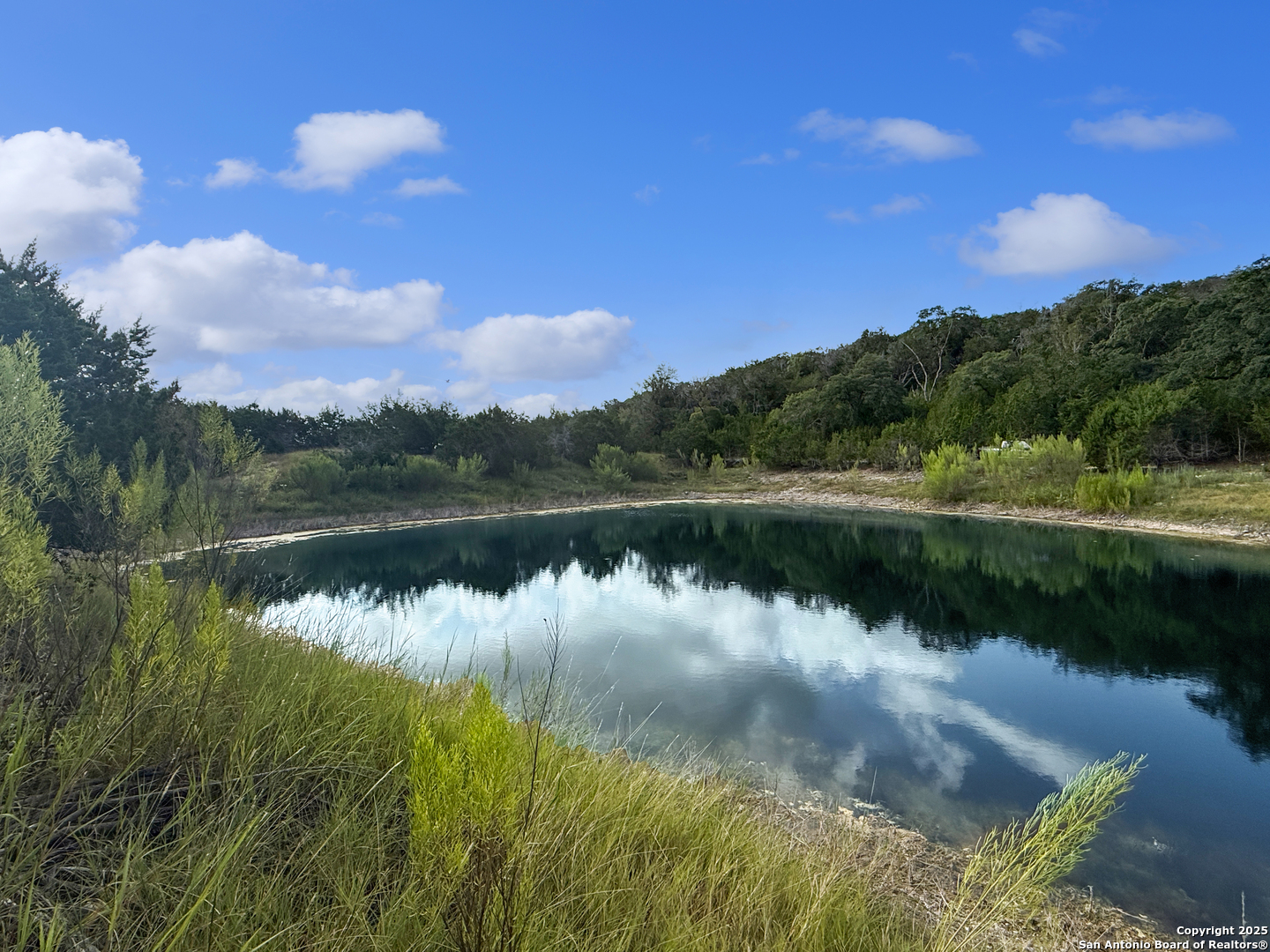 230 Marshall Dr, Kerrville, TX 78028 — photo 1
