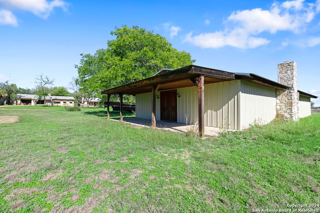 6268 Highway 27, , 78010 — photo 1