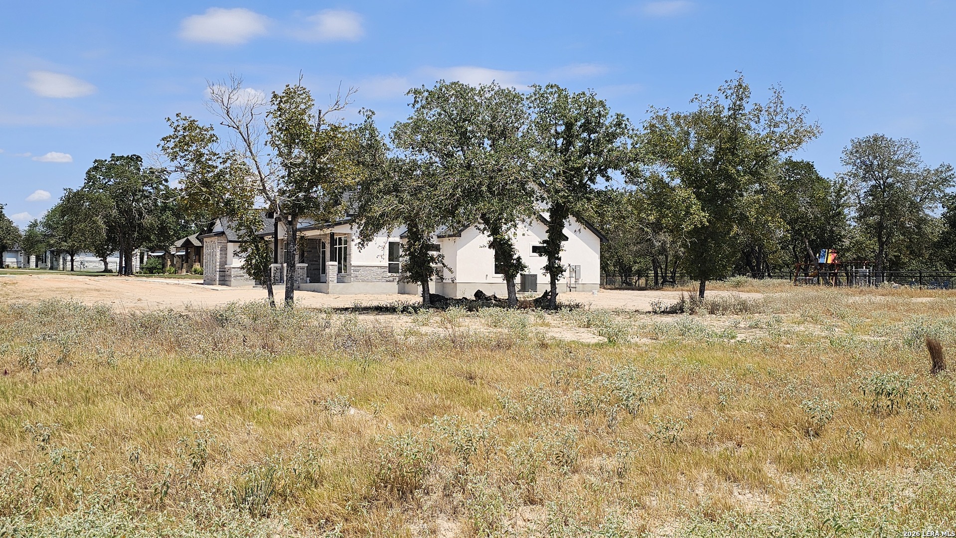 100 PIONEER TRL, ,  78101 — photo 1