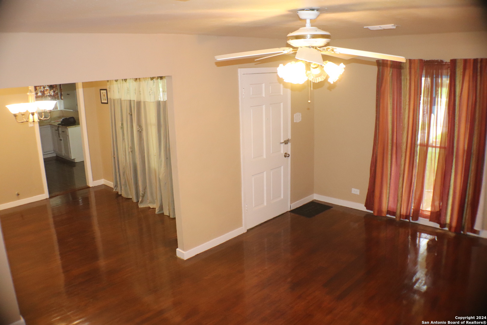 2306 W Huisache, San Antonio, TX 78201 — photo 1