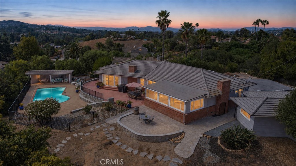 1463 S Citrus Avenue, Escondido, CA 92027 — photo 1