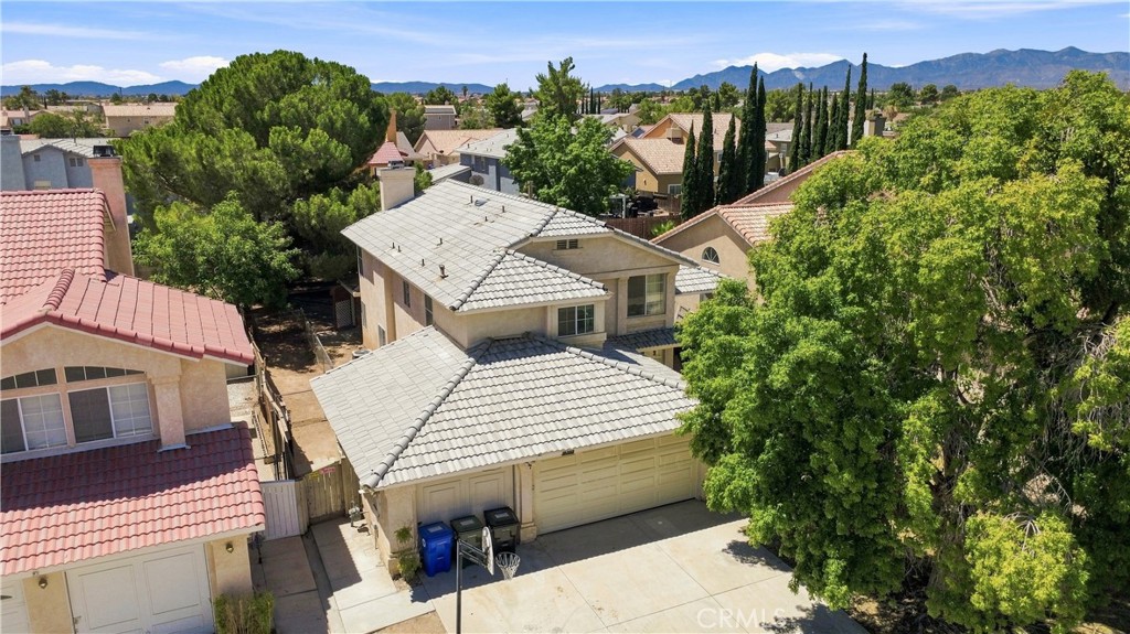 14323 La Crescenta, Victorville, CA 92392 — photo 1