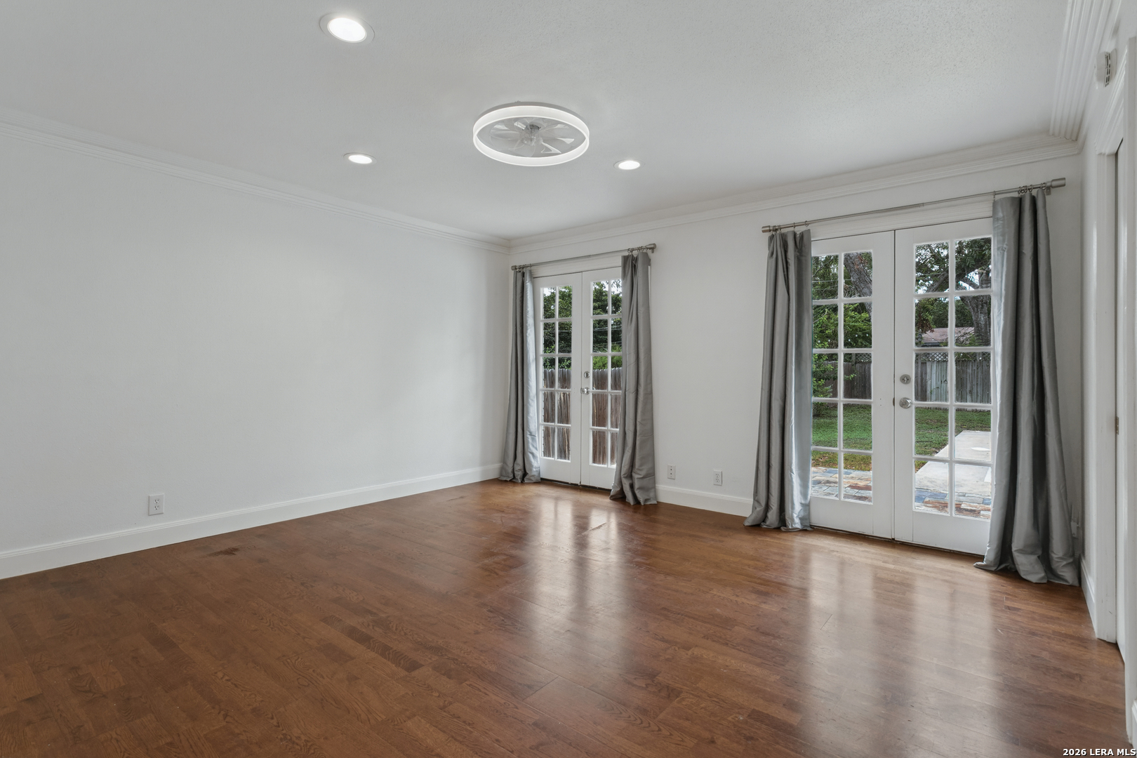 538 OAKLEAF DR, ,  78209 — photo 1