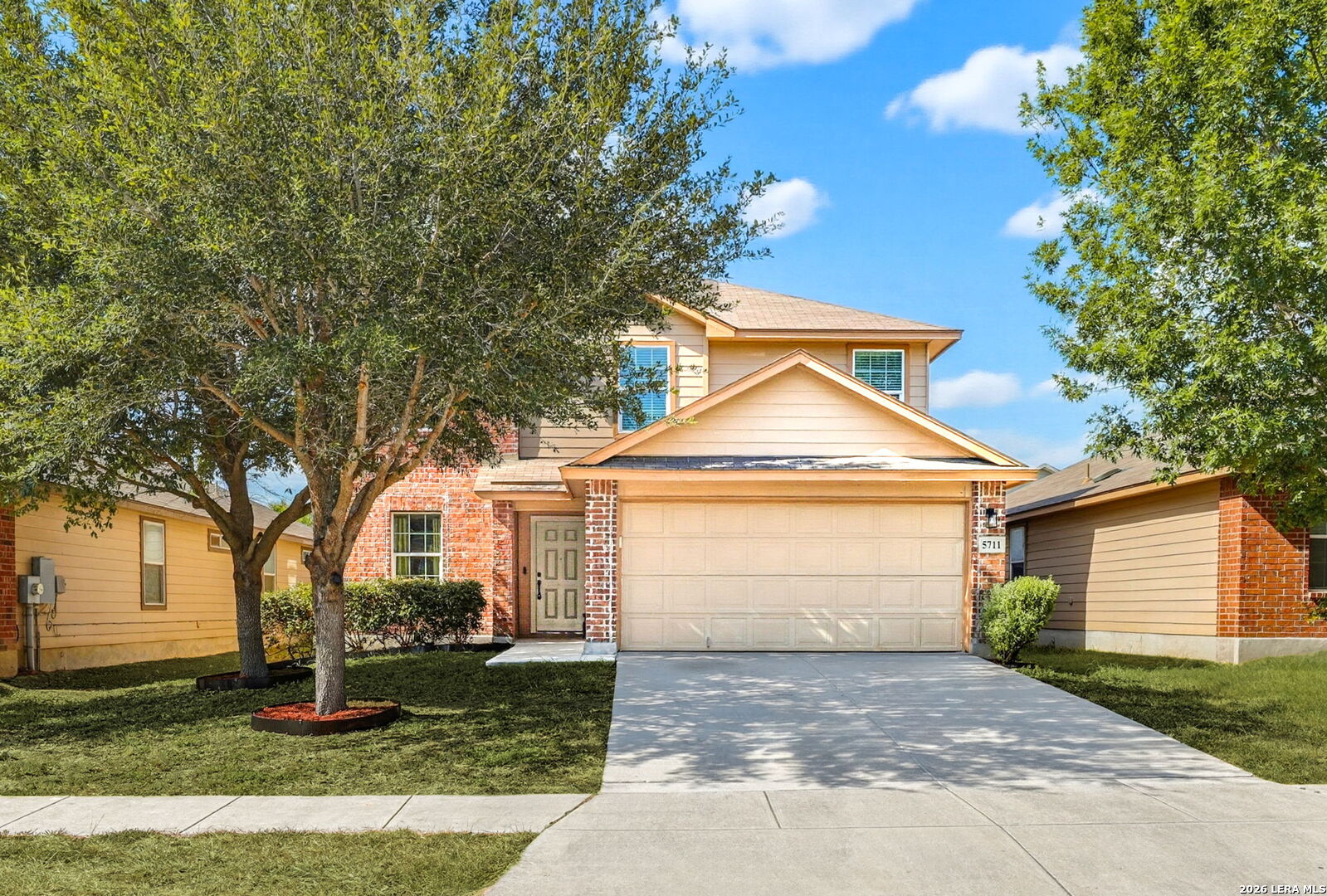 5711 ESPADA CLF, San Antonio, TX 78222 — photo 1
