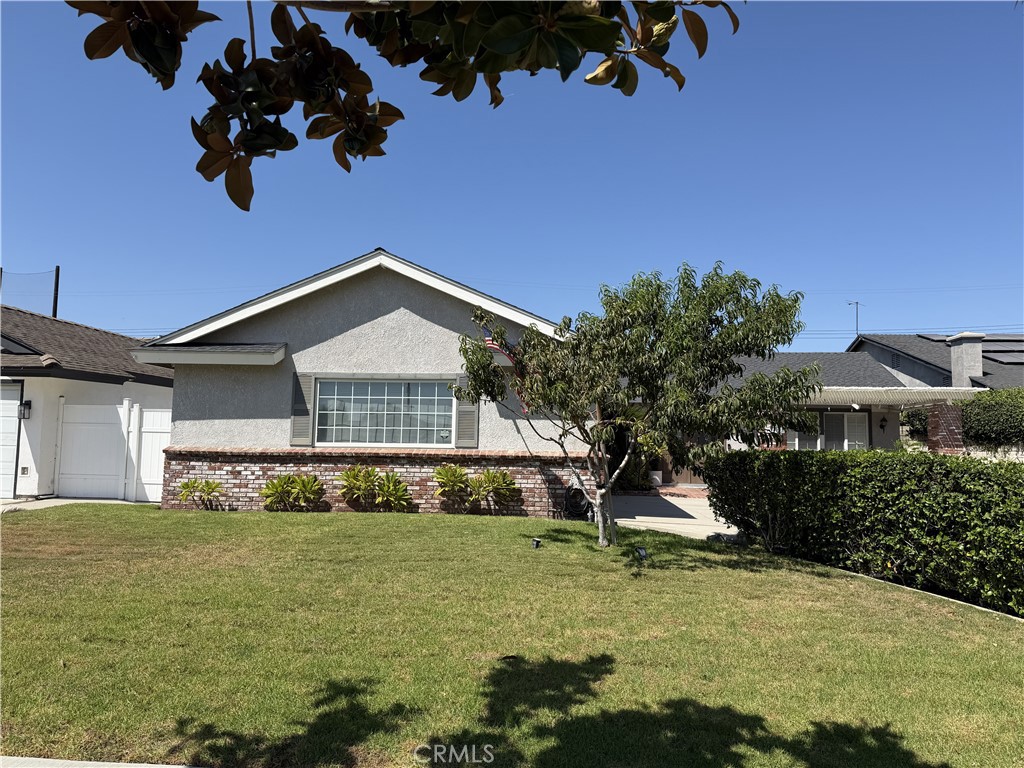 5253 E Woodwind, Anaheim, CA 92807 — photo 1