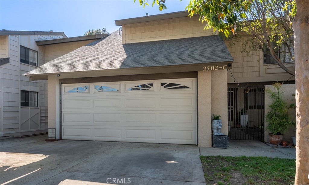 2502 N Tustin C, Santa Ana, CA 92705 — photo 1