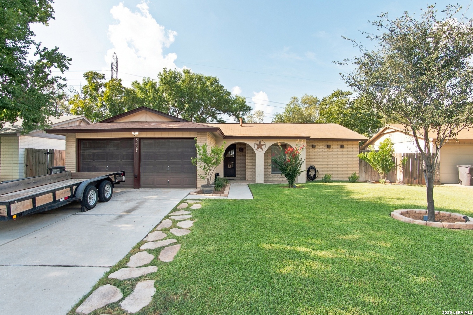 3827 BRIAR HOLLOW ST, San Antonio, TX 78247 — photo 1