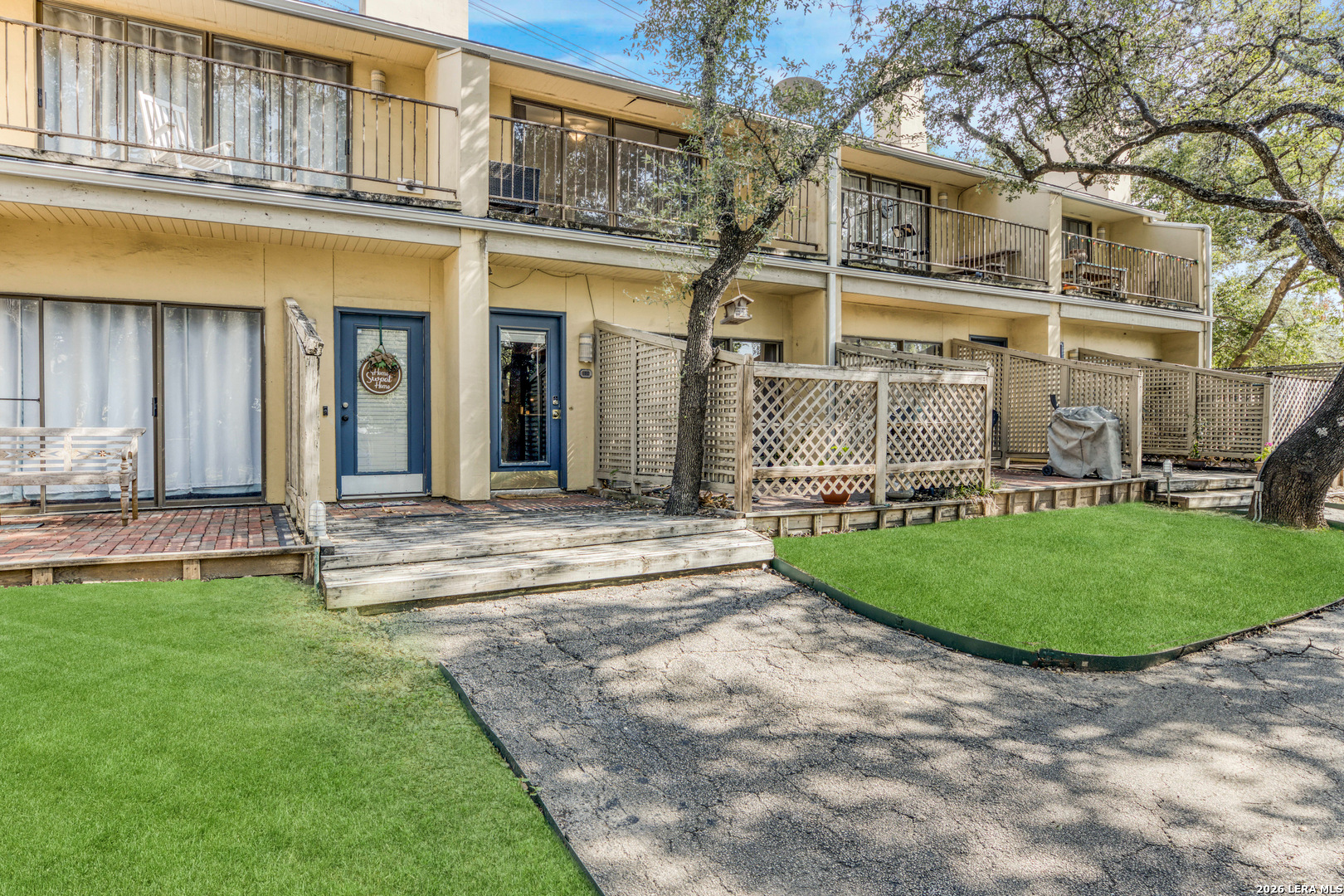 8642 Fredericksburg Rd., San Antonio, TX 78240 — photo 1