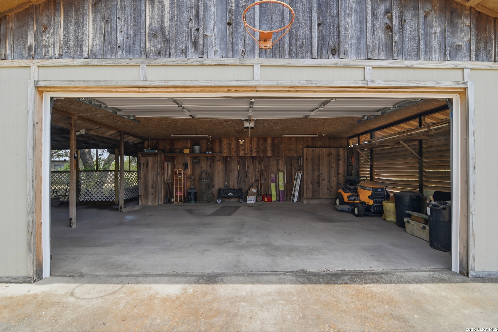 383 County Road 404, , 78801 — photo 1