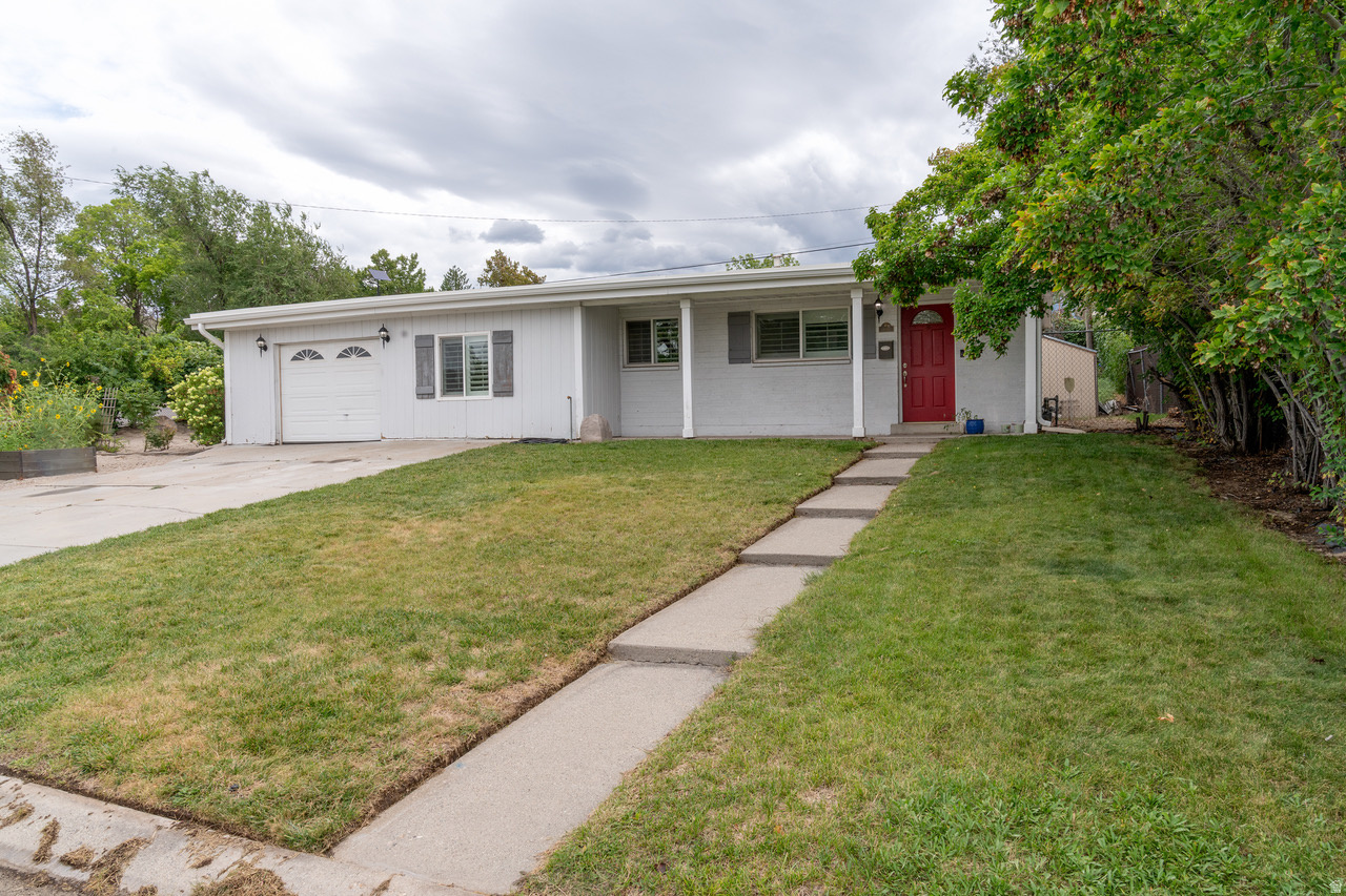 10381 S ZINNIA WAY