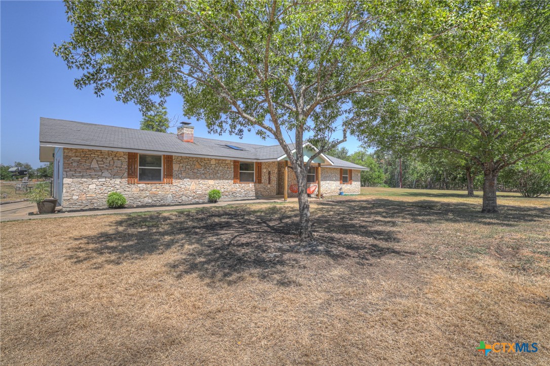 307 Valley Acres Drive, New Braunfels, TX 78130 — photo 1