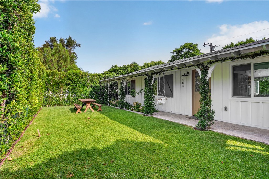 184 E Bay, Costa Mesa, CA 92627 — photo 1