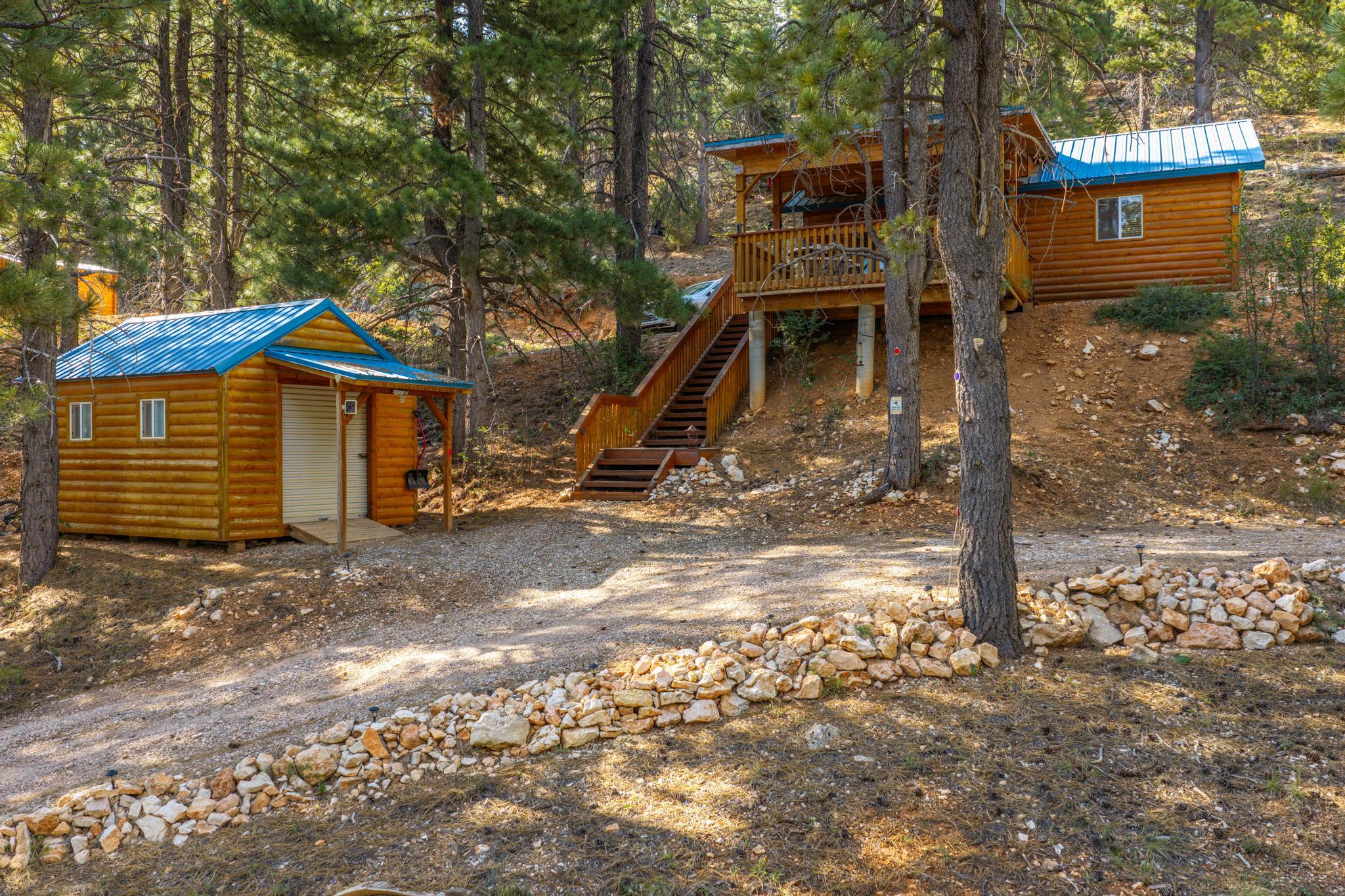 2225 E Sidehill DR, Duck Creek Village, UT 84762 — photo 1
