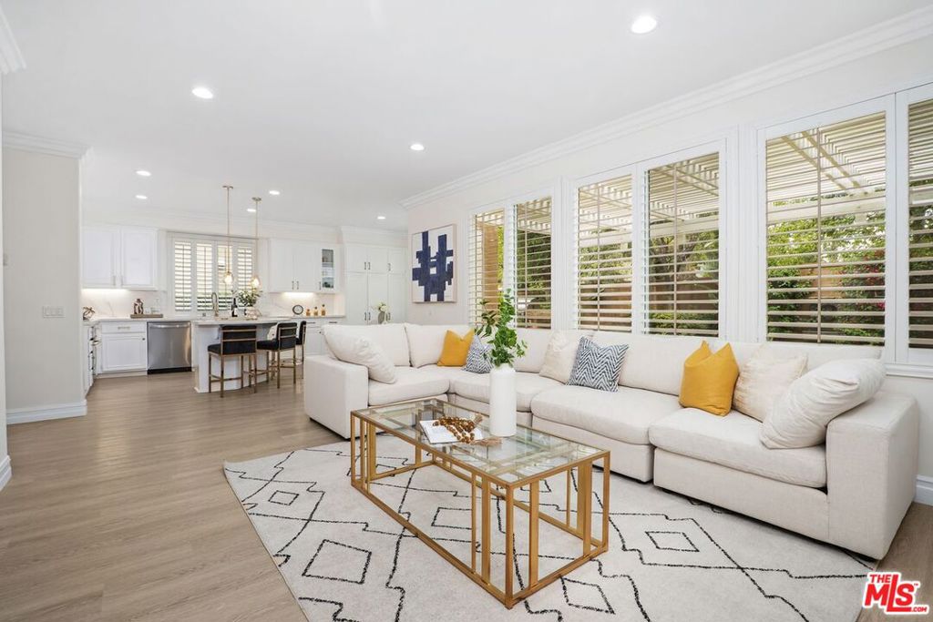 17 Mount Vernon, Irvine, CA 92620 — photo 1