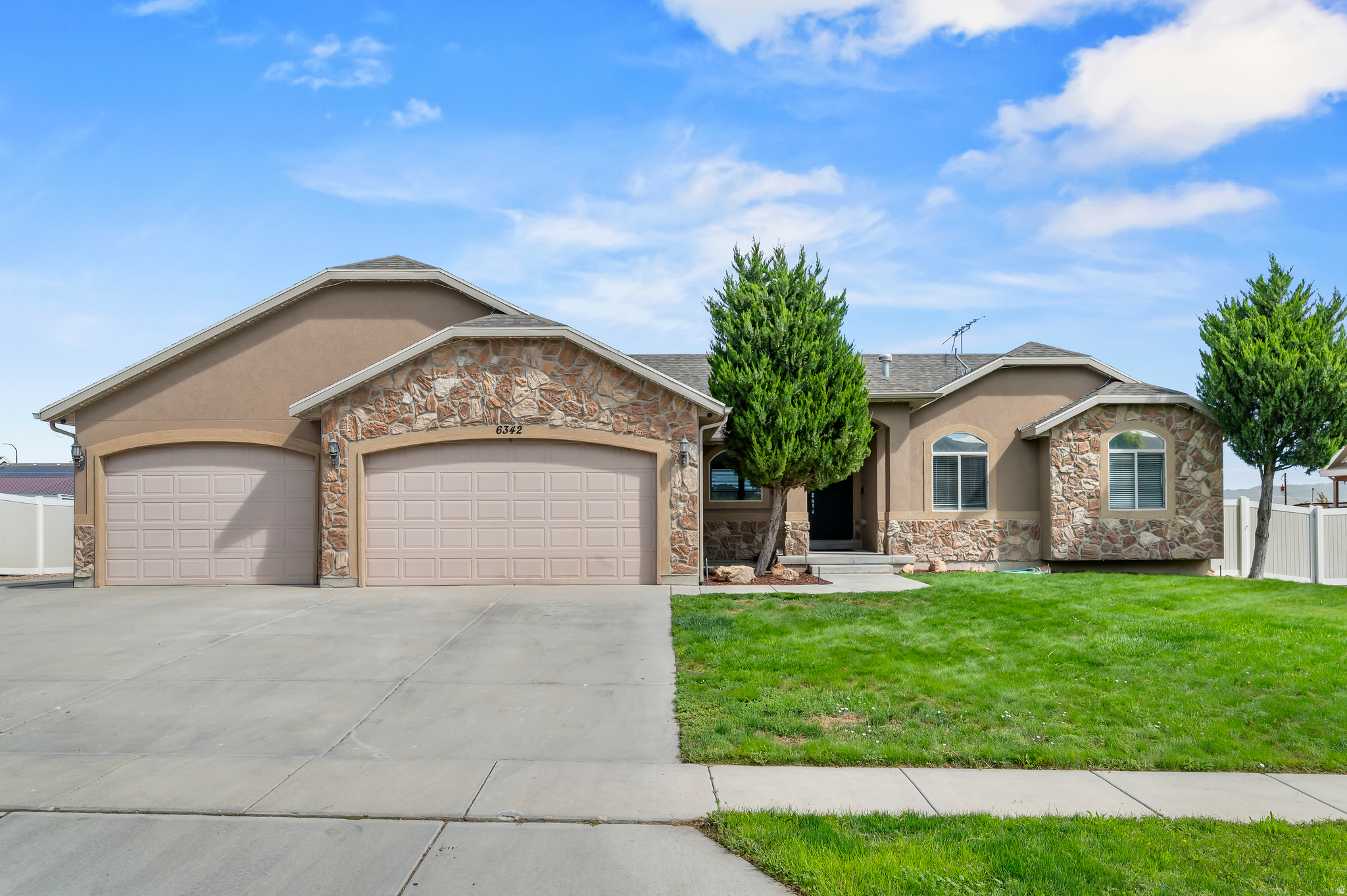 6342 W ROSE RUN WAY, Herriman, UT 84096 — photo 1