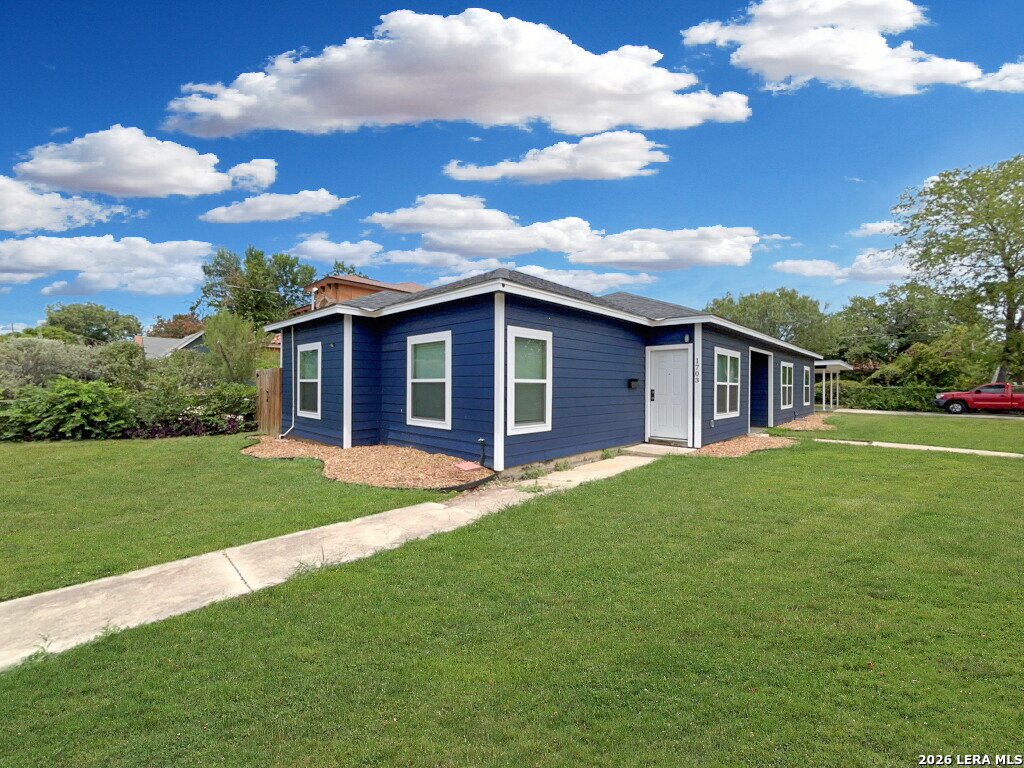 1703 W MULBERRY AVE, San Antonio, TX 78201 — photo 1