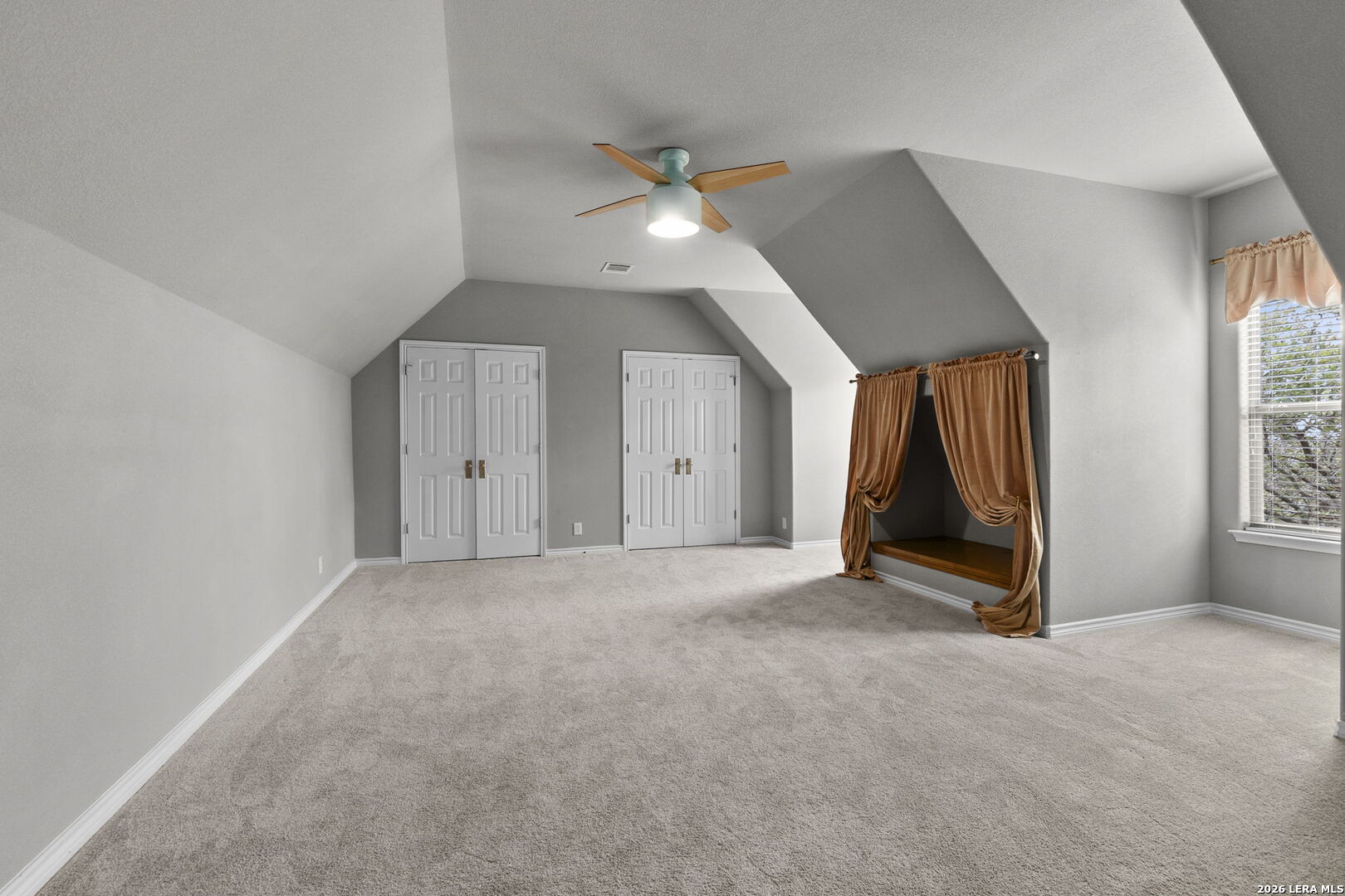 257 DEER CROSS LN, , 78260 — photo 1