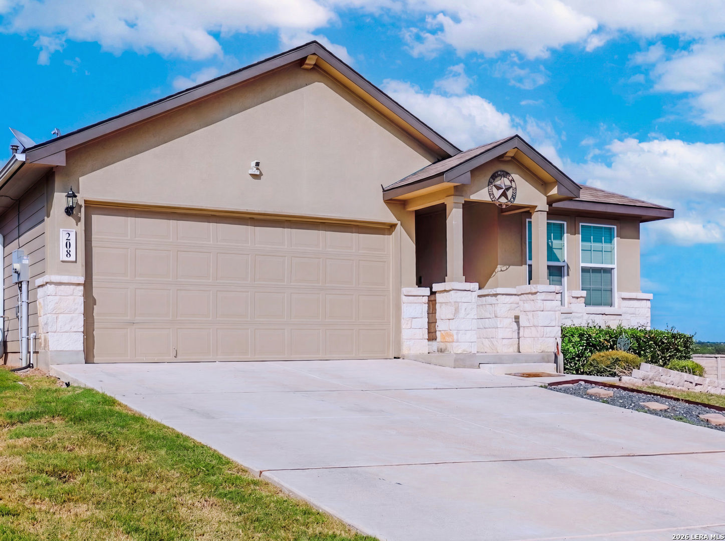 208 Gravel Gray, Cibolo, TX 78108 — photo 1