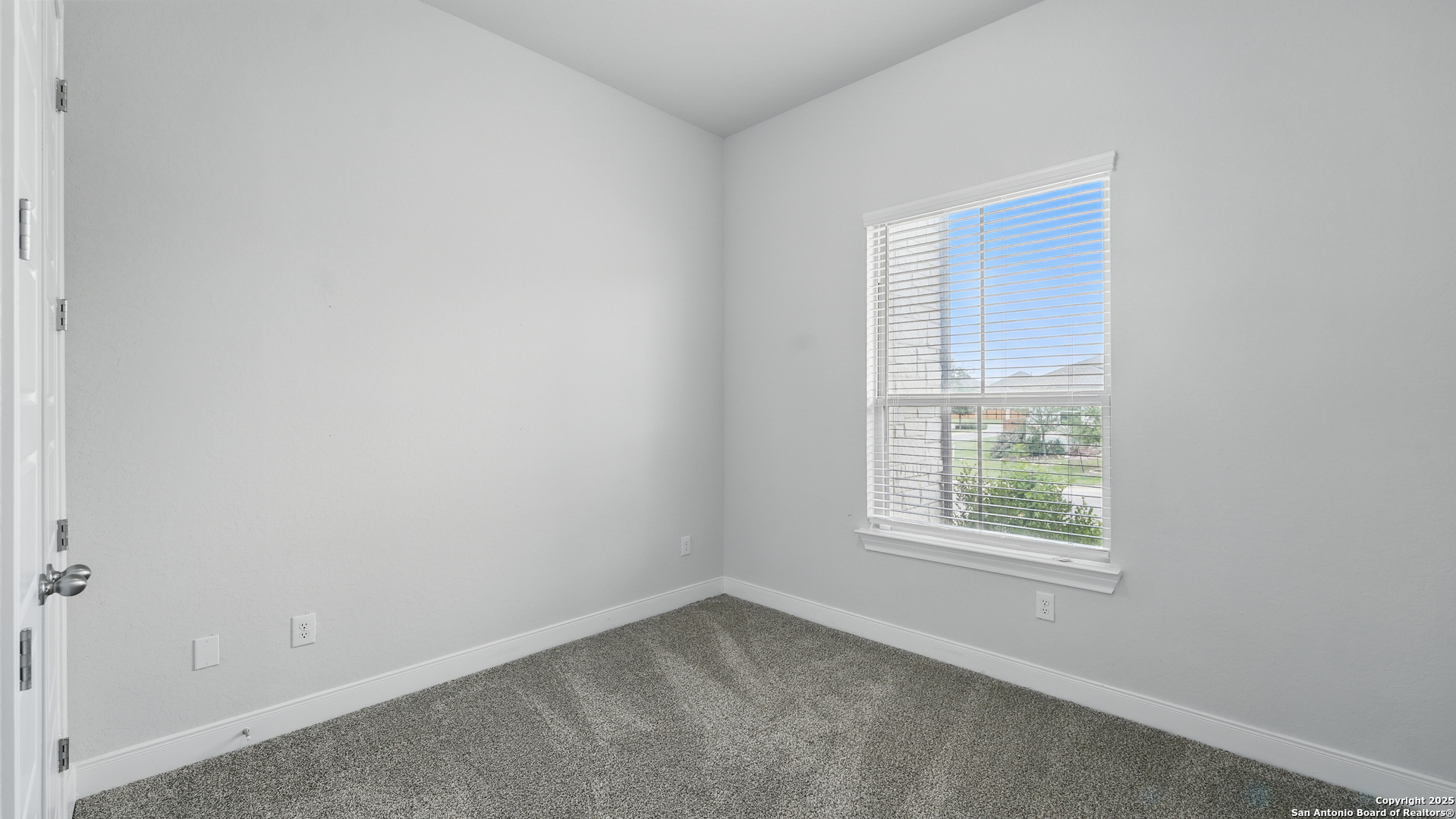 1606 Folk Victorian, ,  78132 — photo 1