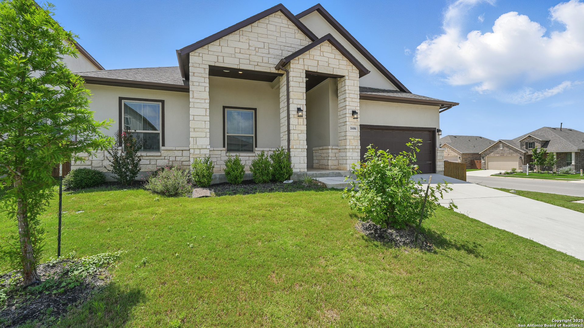 1606 Folk Victorian, New Braunfels, TX 78132 — photo 1