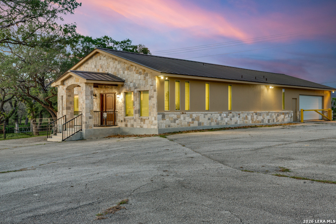 42900 IH 10, Boerne, TX 78006 — photo 1
