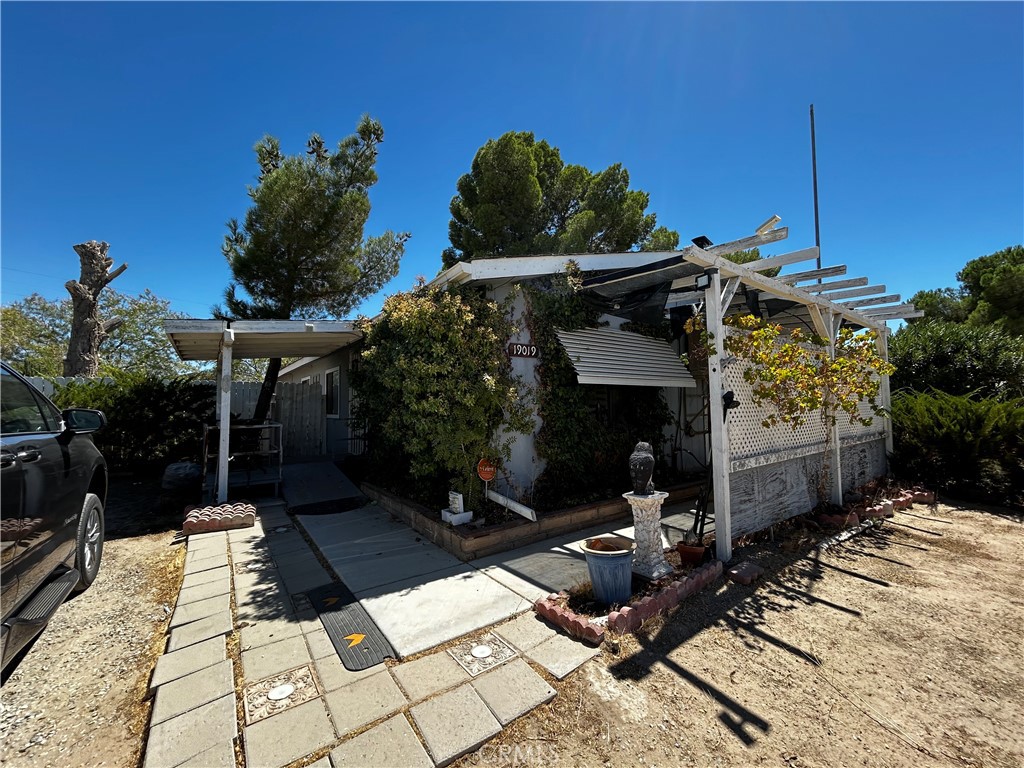 19019 Panther Ave, Adelanto, CA 92301 — photo 1