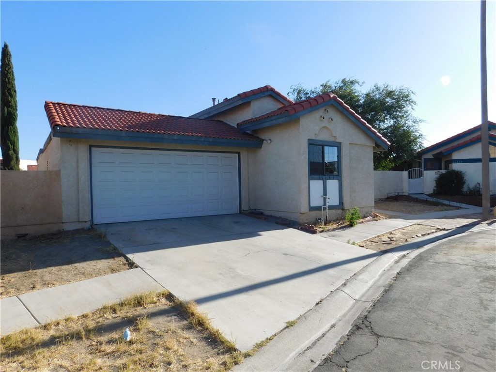 16245 Rodell, Victorville, CA 92395 — photo 1