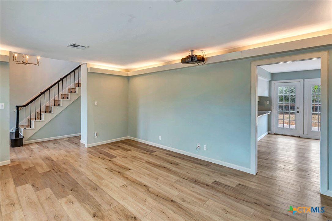 194 Westpark, Victoria, TX 77905 — photo 1