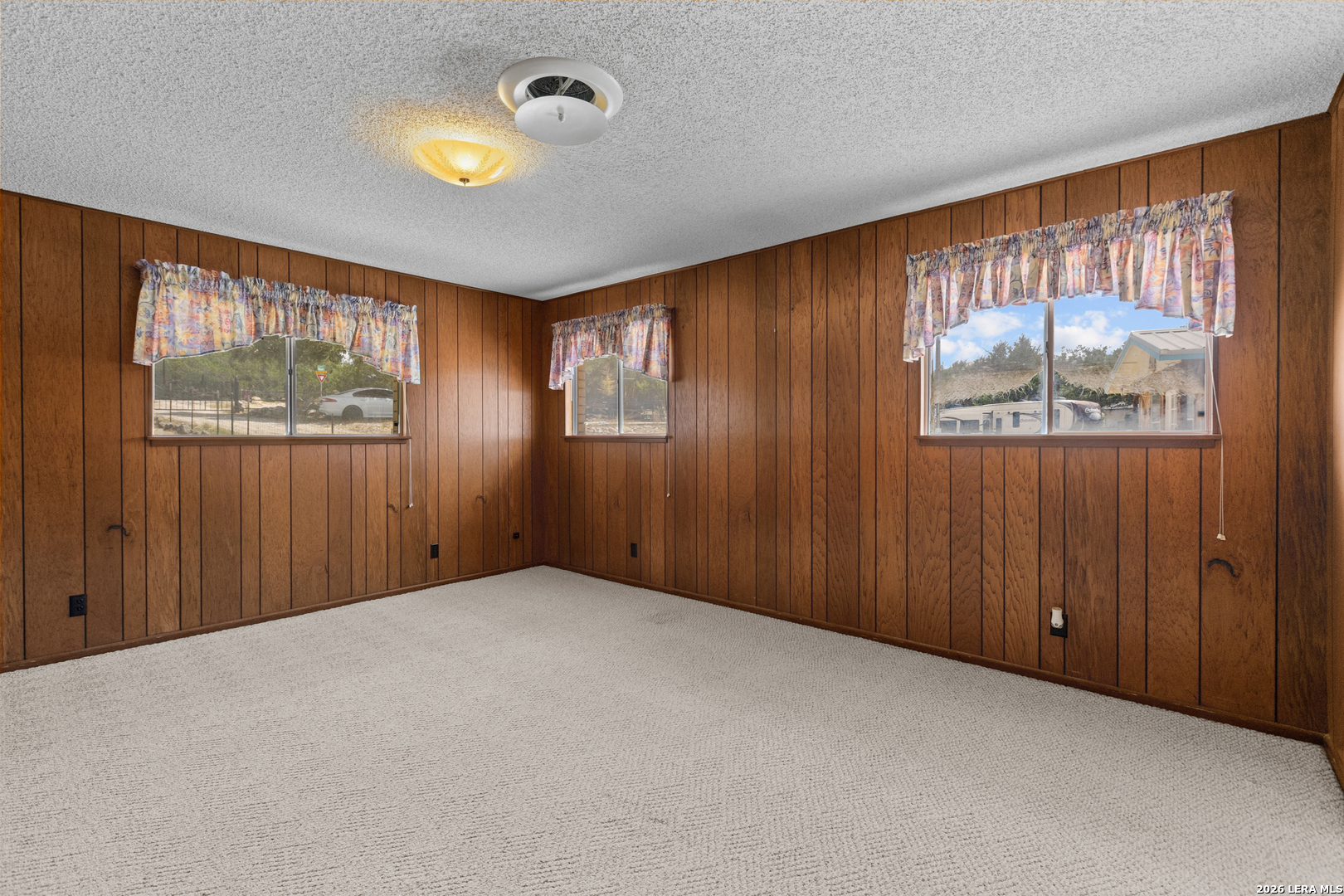 1459 SONGBIRD DR, ,  78133 — photo 1