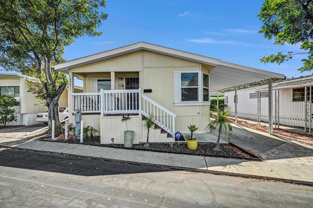 4922 1/2 Old Cliffs Rd., San Diego, CA 92120 — photo 1