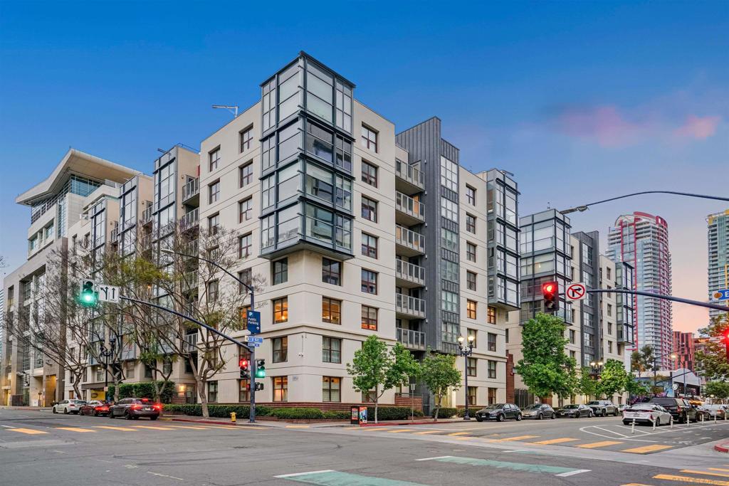 1150 J St 523, San Diego, CA 92101 — photo 1