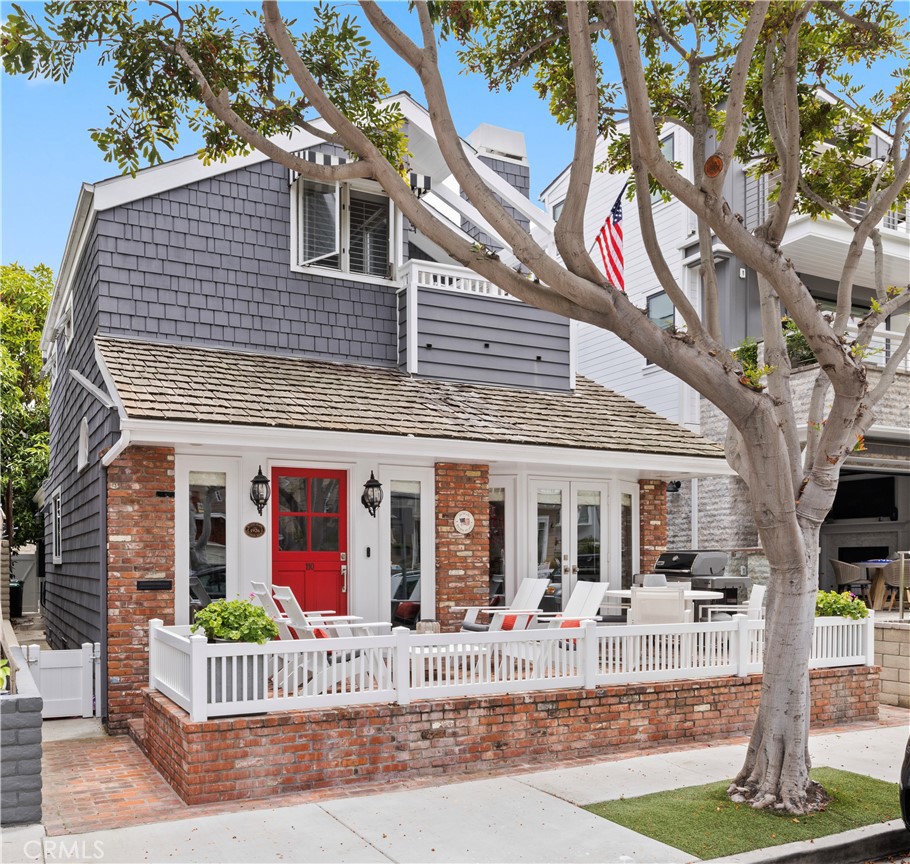 110 Pearl Avenue, Newport Beach, CA 92662 — photo 1