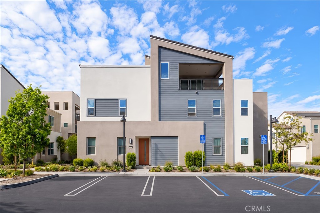 107 Sawbuck, Irvine, CA 92618 — photo 1