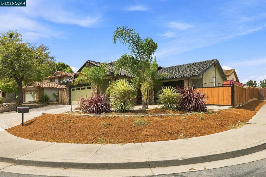 1900 Yellowstone Ct, Antioch, CA 94509 — photo 1