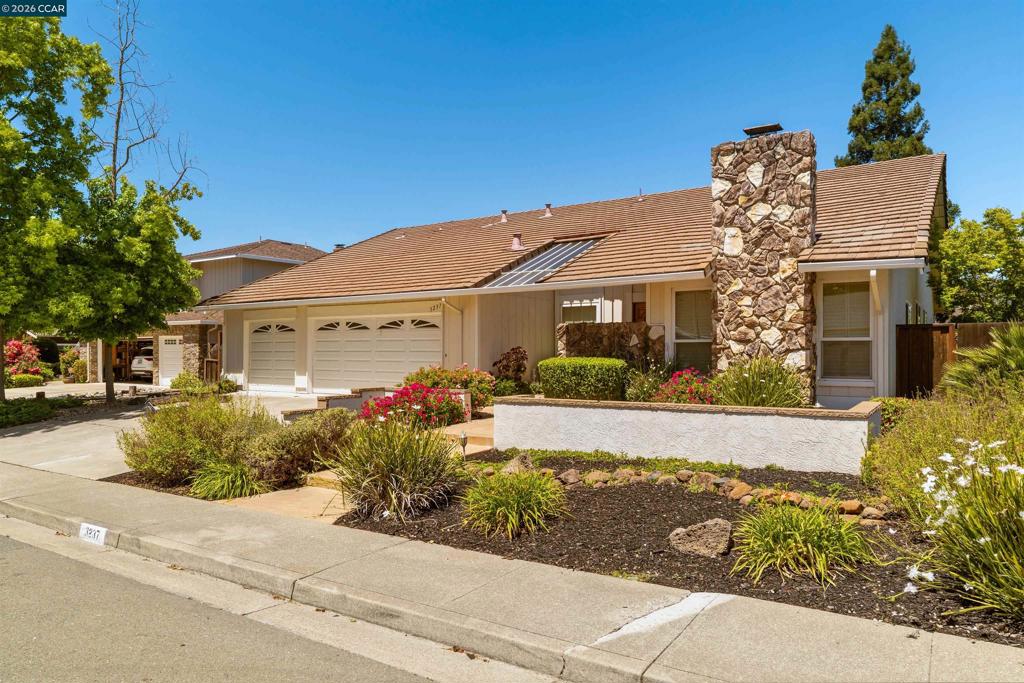 3237 Vera Cruz Dr, San Ramon, CA 94583 — photo 1