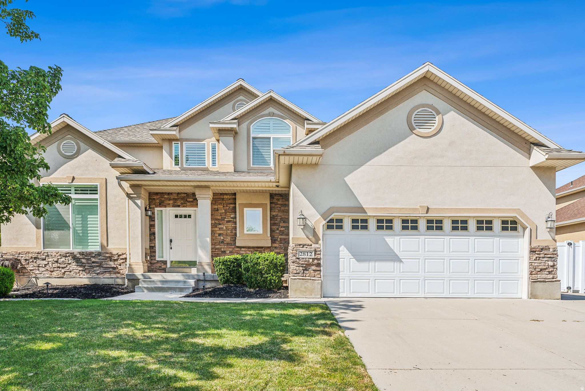 2812 W MCKINLEY CIR