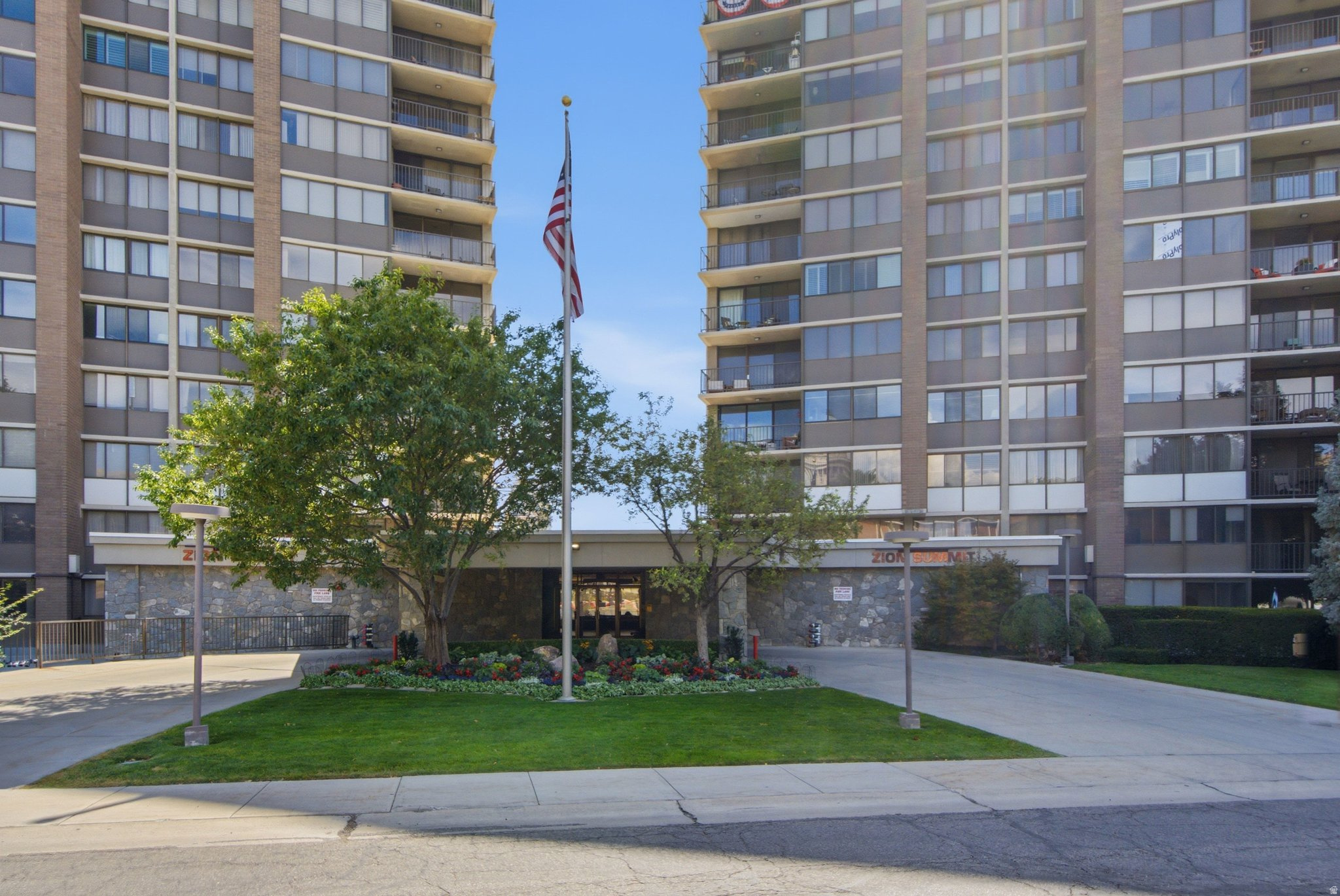 241 N VINE ST #402 W, Salt Lake City, UT 84103 — photo 1