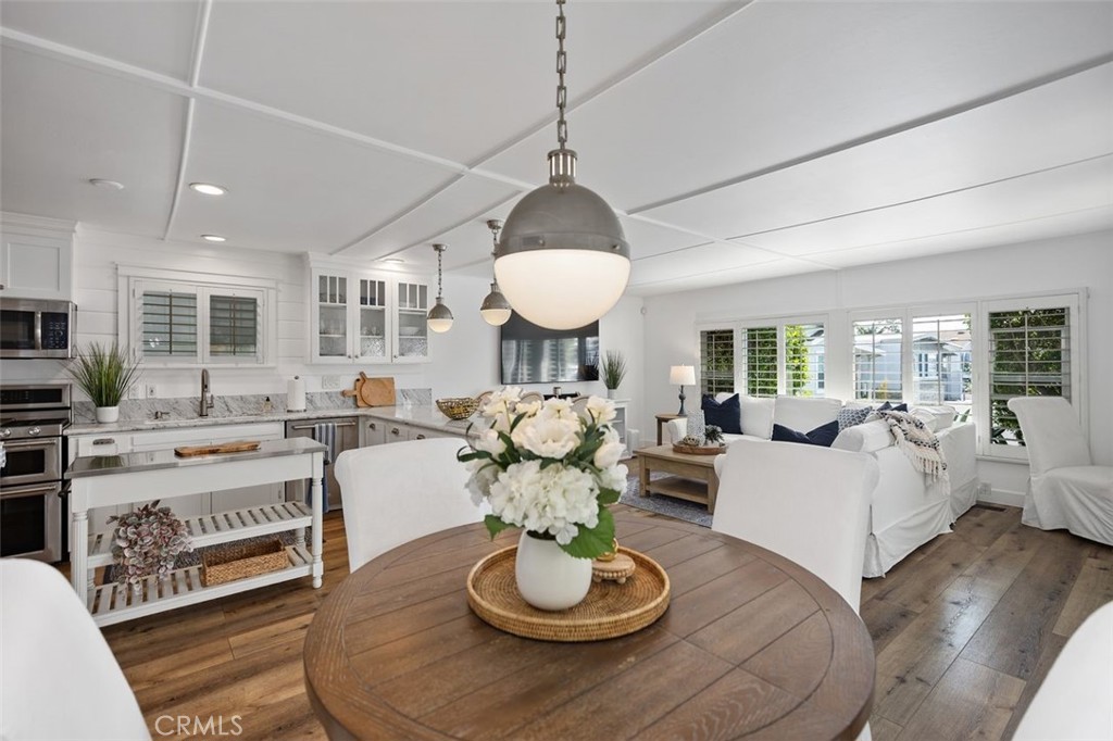 264 Mayflower, Newport Beach, CA 92660 — photo 1