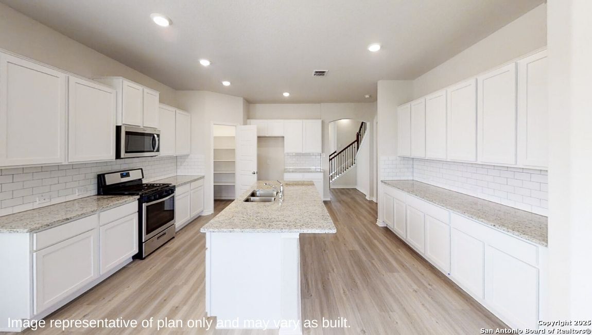 20820 Streamlet End, , 78266 — photo 1
