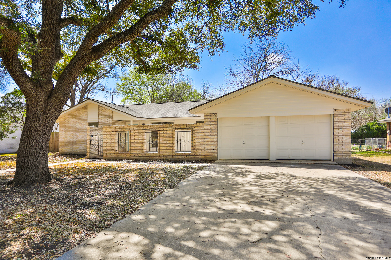 131 CREEKSIDE DR, Boerne, TX 78006 — photo 1