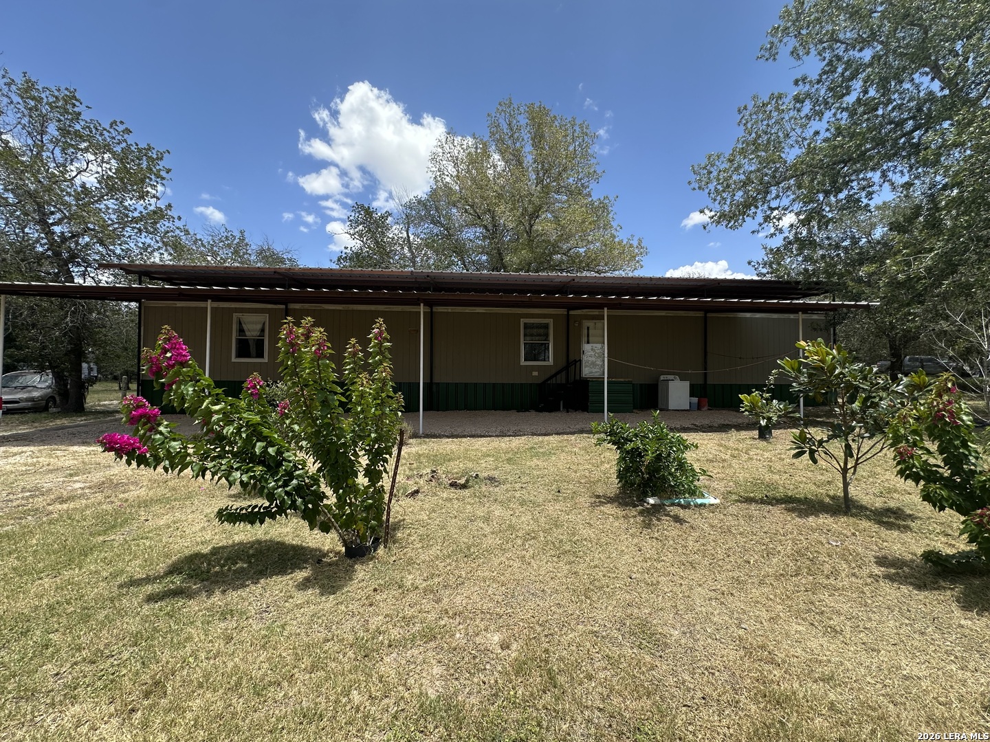 691 Hume, San Antonio, TX 78264 — photo 1