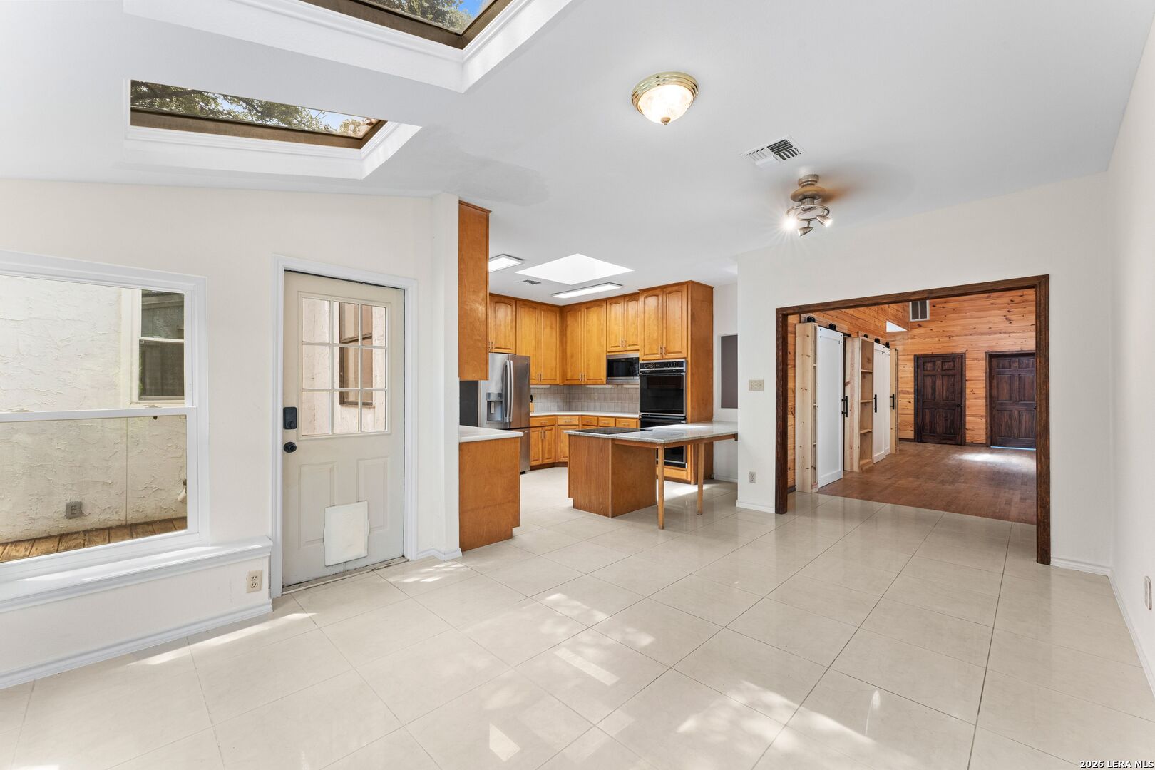 3915 Hunters Crest St, , 78230 — photo 1