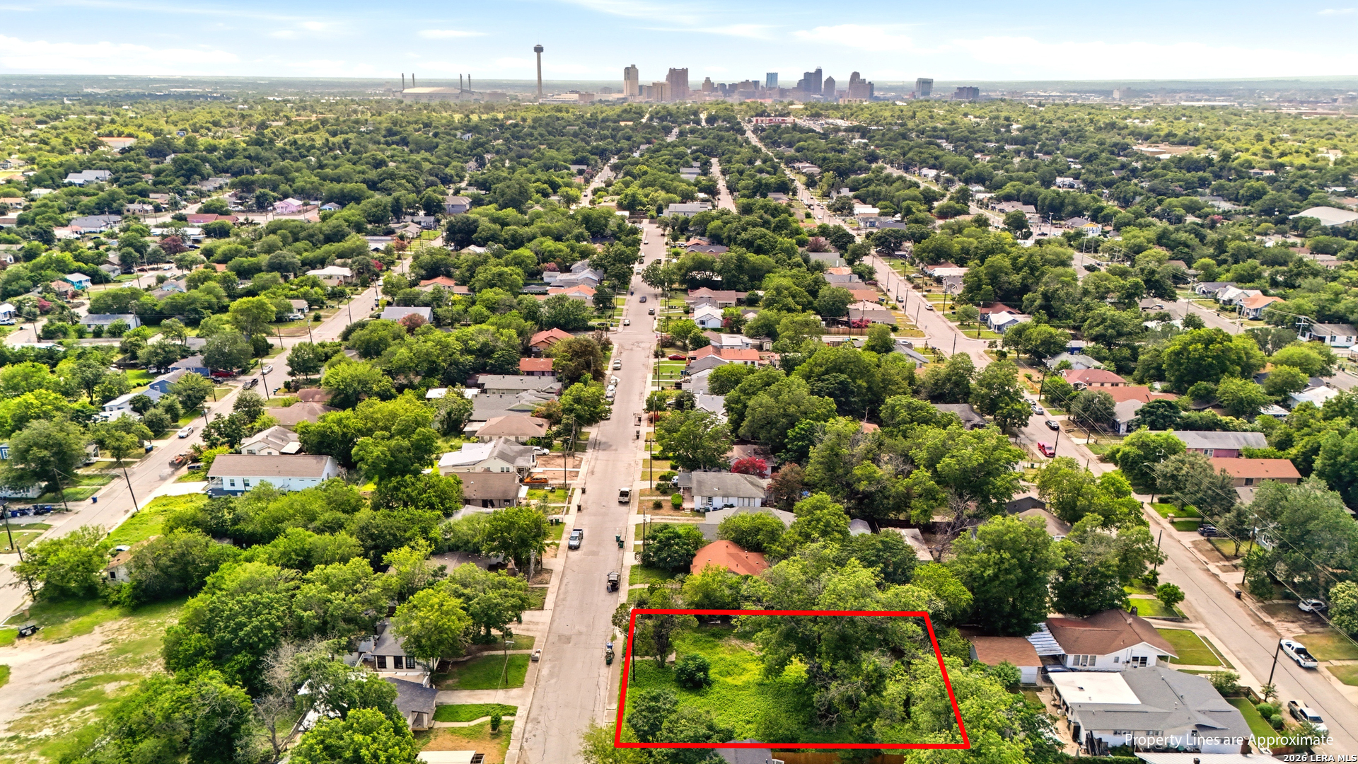 2143 E Crockett St, San Antonio, TX 78202 — photo 1