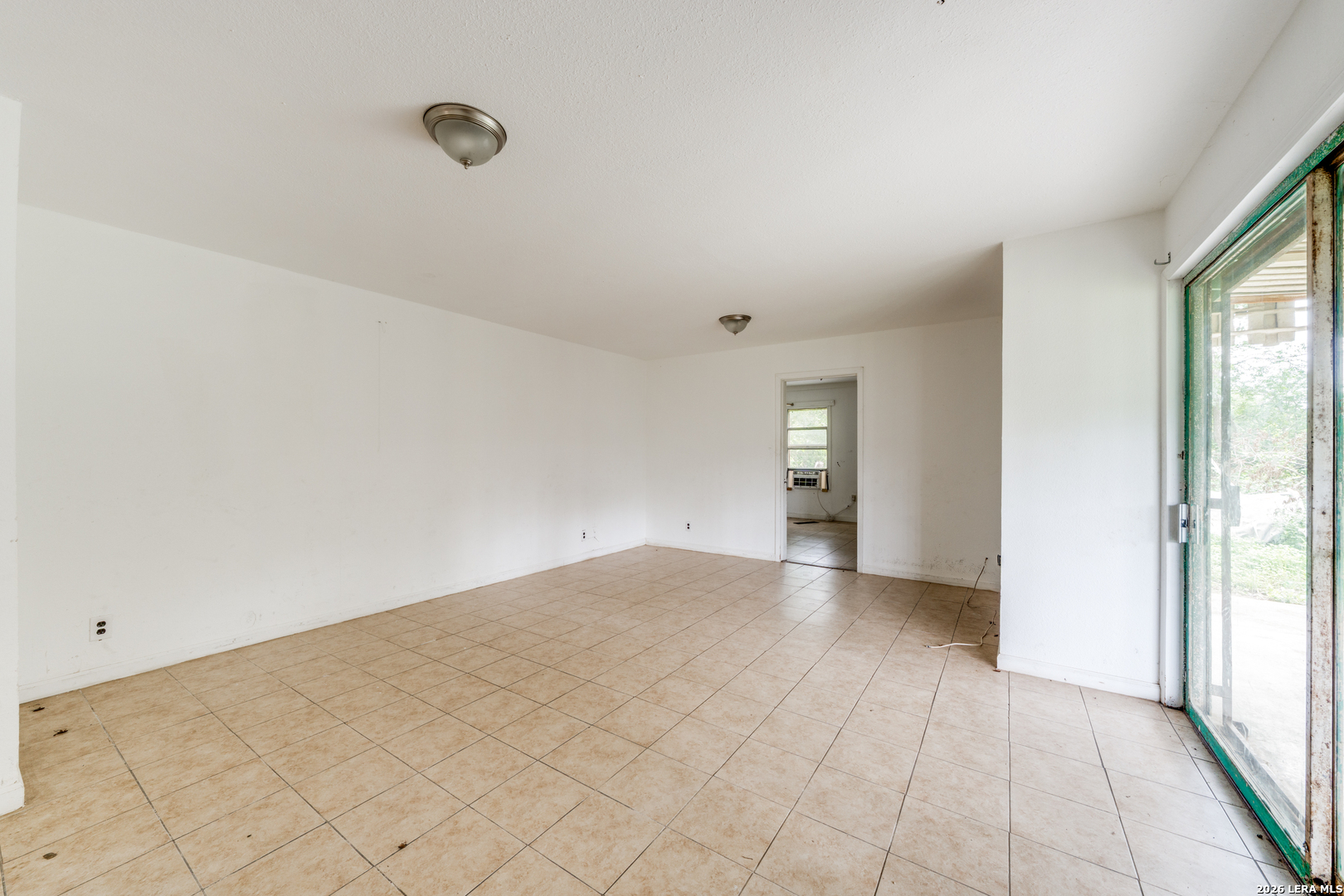 853 HOLMGREEN RD, , 78220 — photo 1