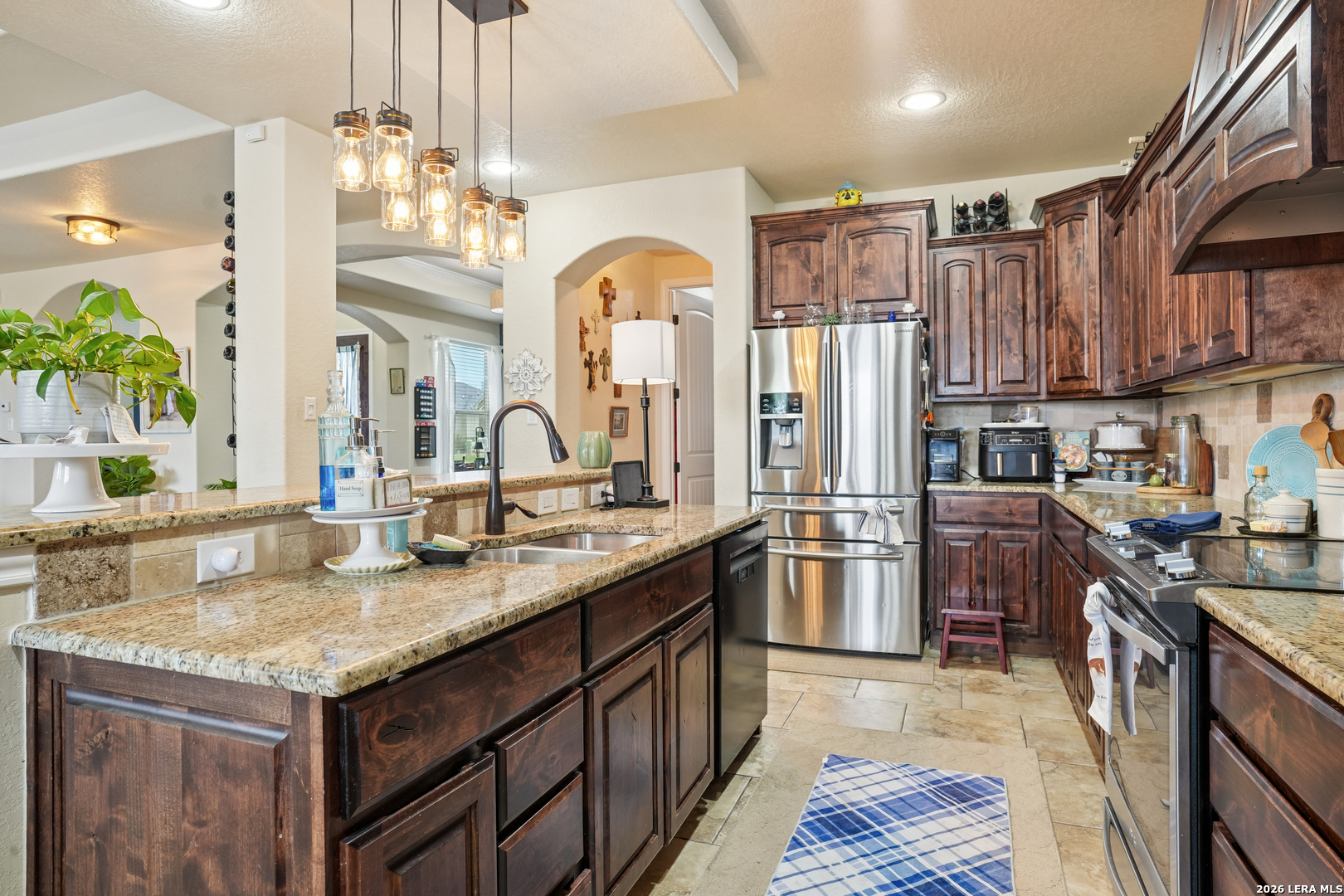 137 FAIRWAY DR, ,  78114 — photo 1