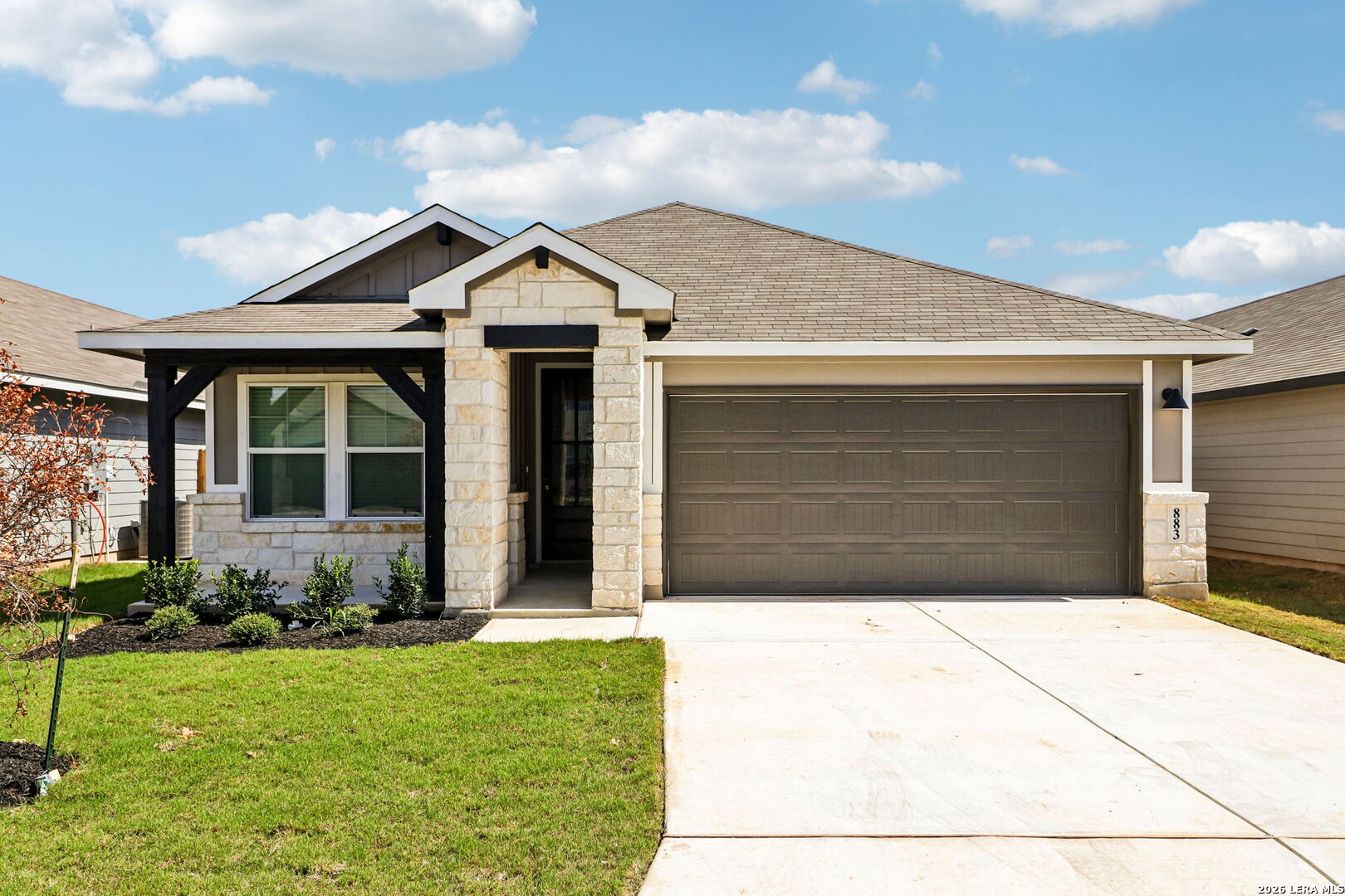883 Shatterhand Blvd, San Antonio, TX 78260 — photo 1