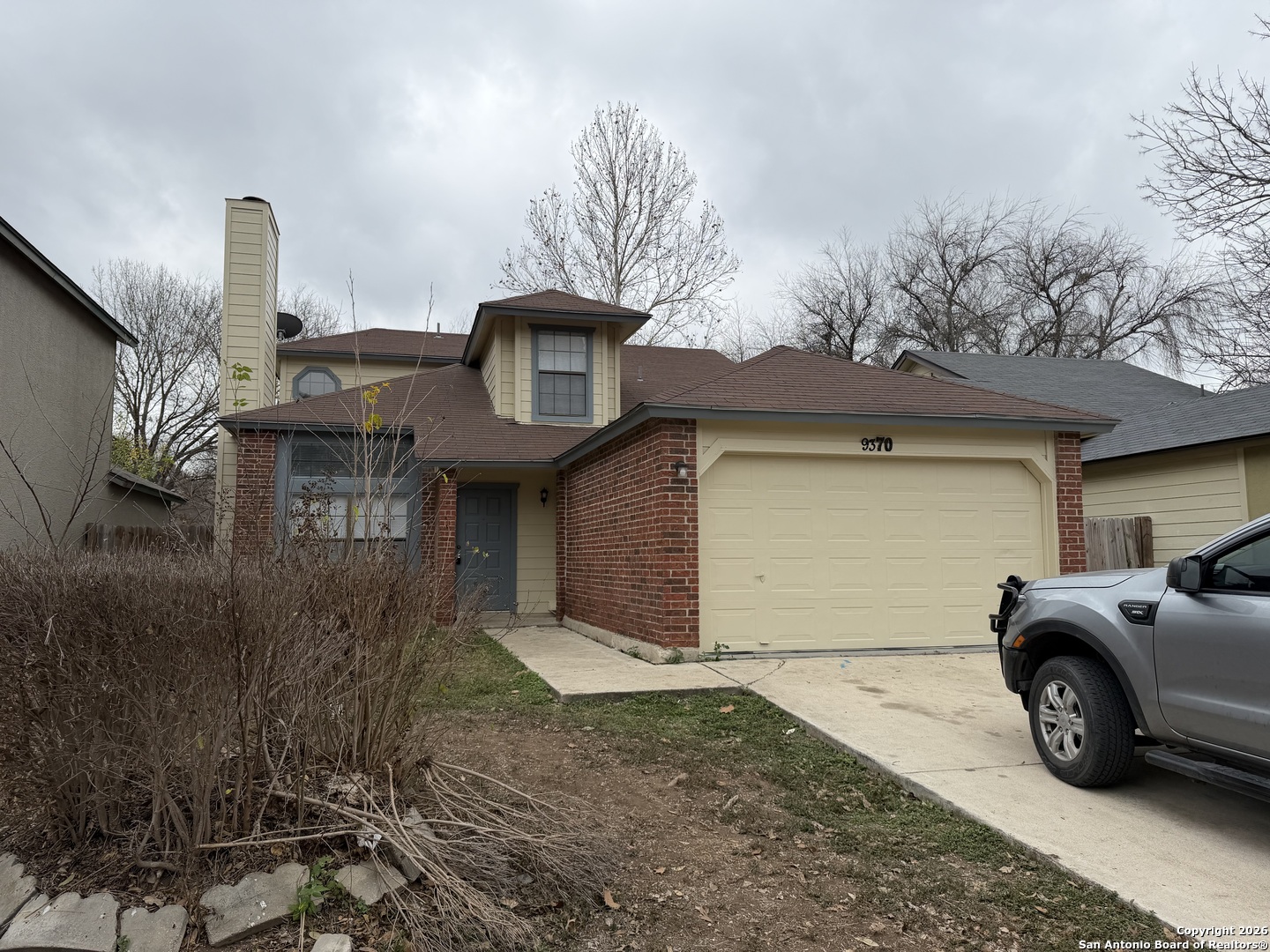 9370 Village Lance, San Antonio, TX 78250 — photo 1