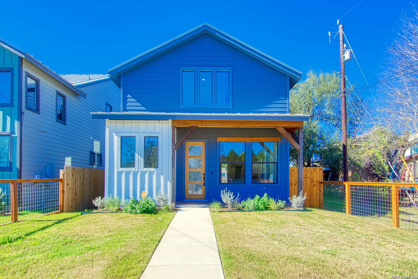 1115 N Palmetto, San Antonio, TX 78202 — photo 1