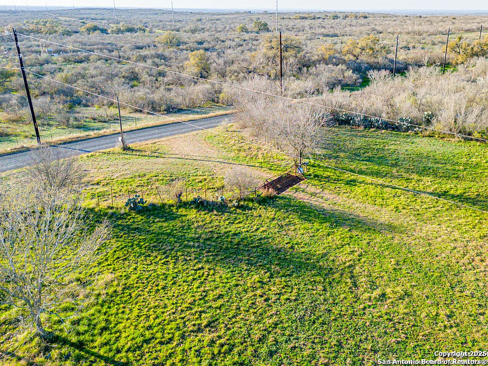 2693 county road 467, , 78016 — photo 1