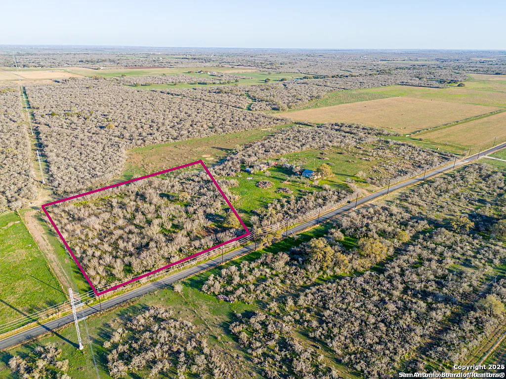 2693 county road 467, Devine, TX 78016 — photo 1